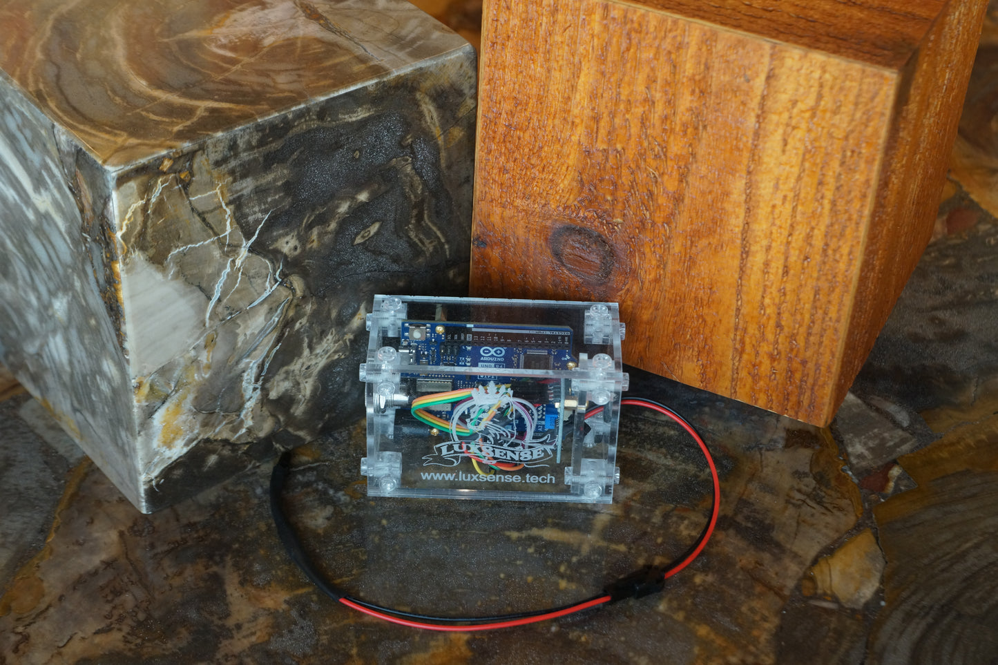 LuxSense FlameWatch – Your Discreet Fireplace Companion