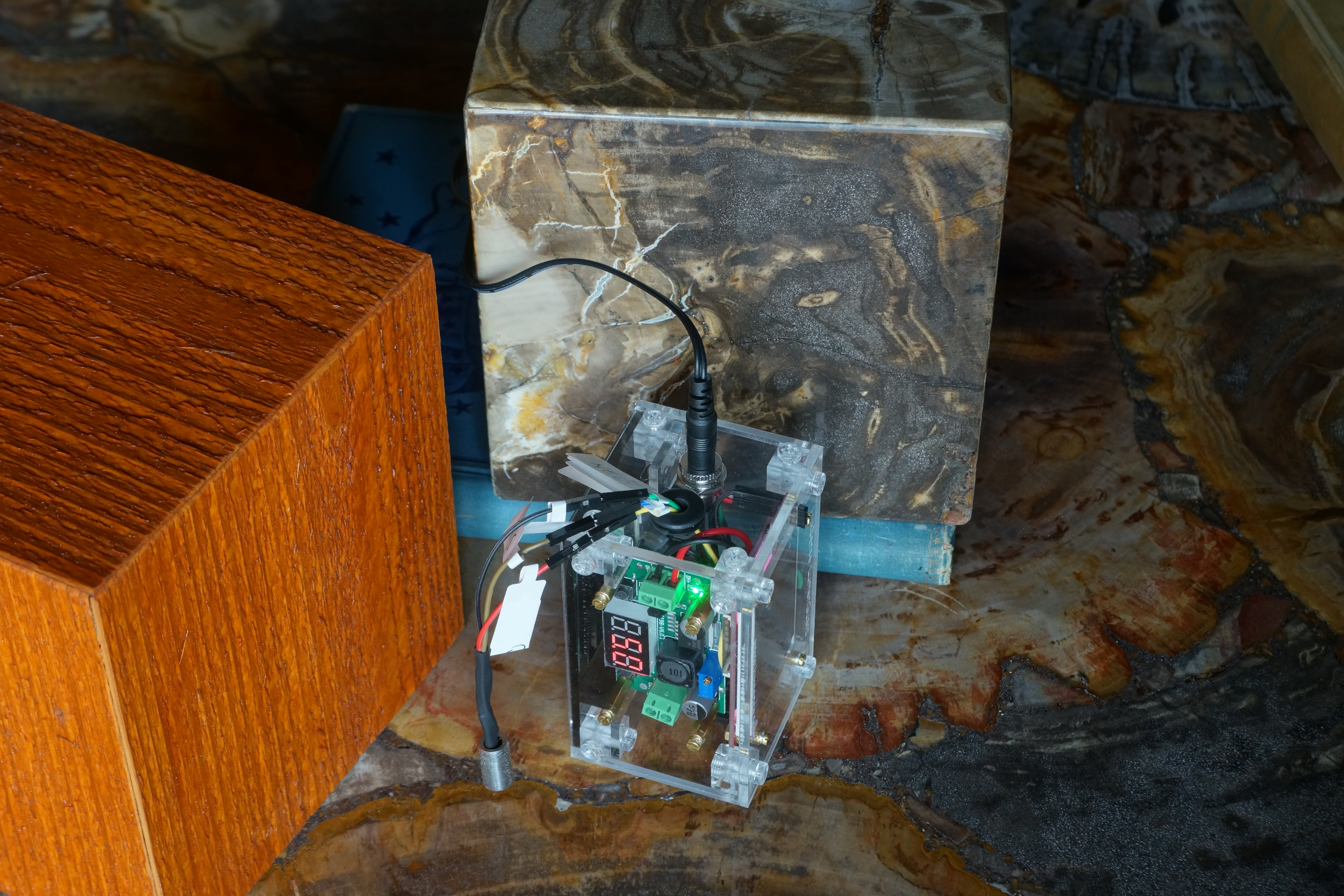 LuxSense LumenGuard – Your Elegant Light Transition Monitor - LuxSense