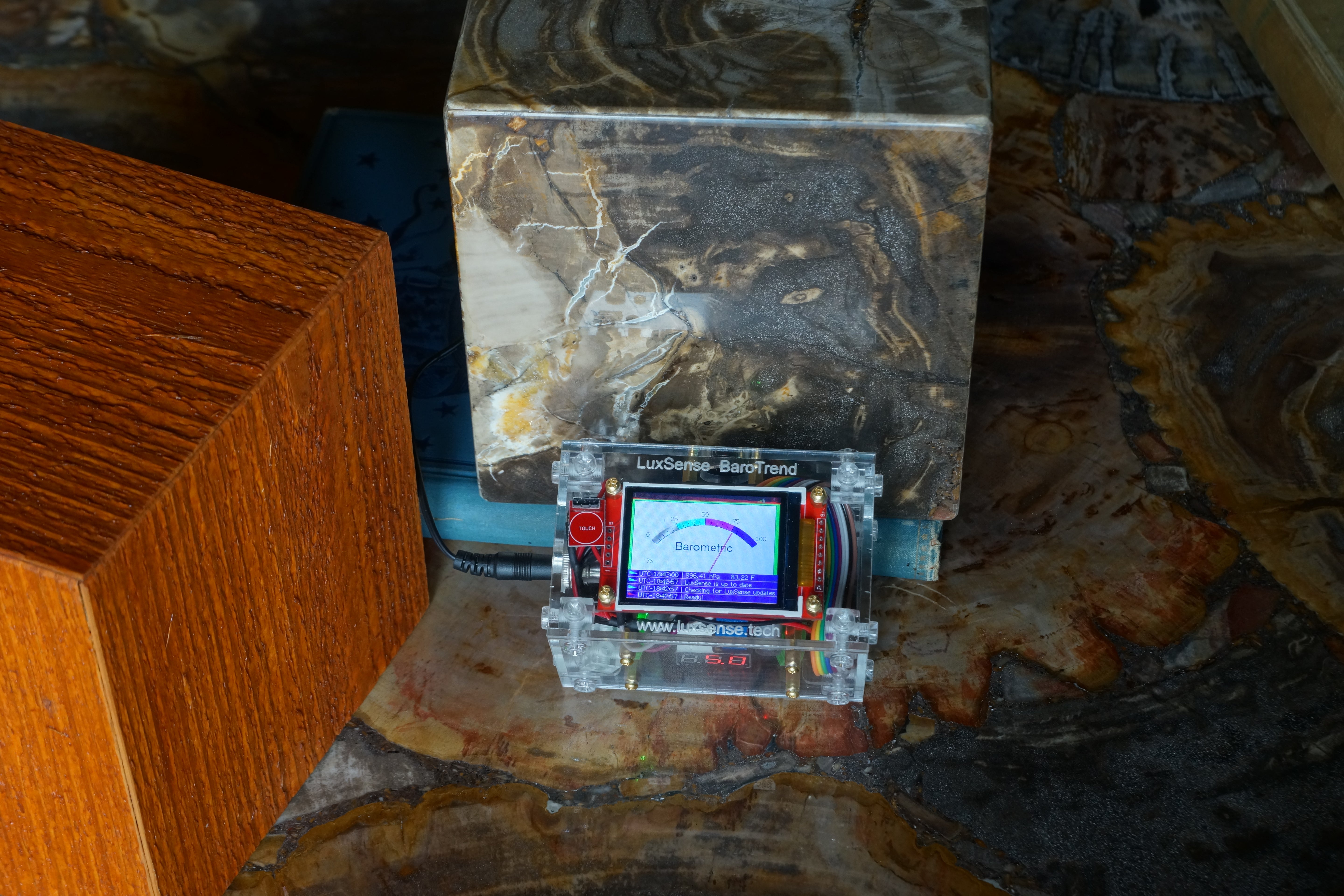 LuxSense BaroTrend – an advanced barometric pressure sensor - LuxSense