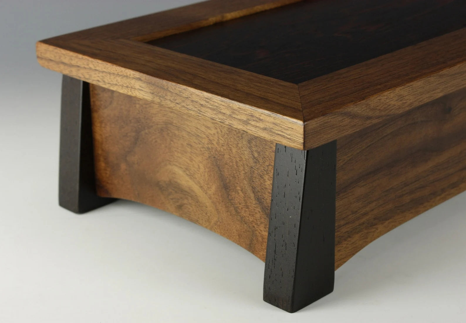 Very elegant large unique box from Dave Grabarczyk at Wooden Creations - LuxSense