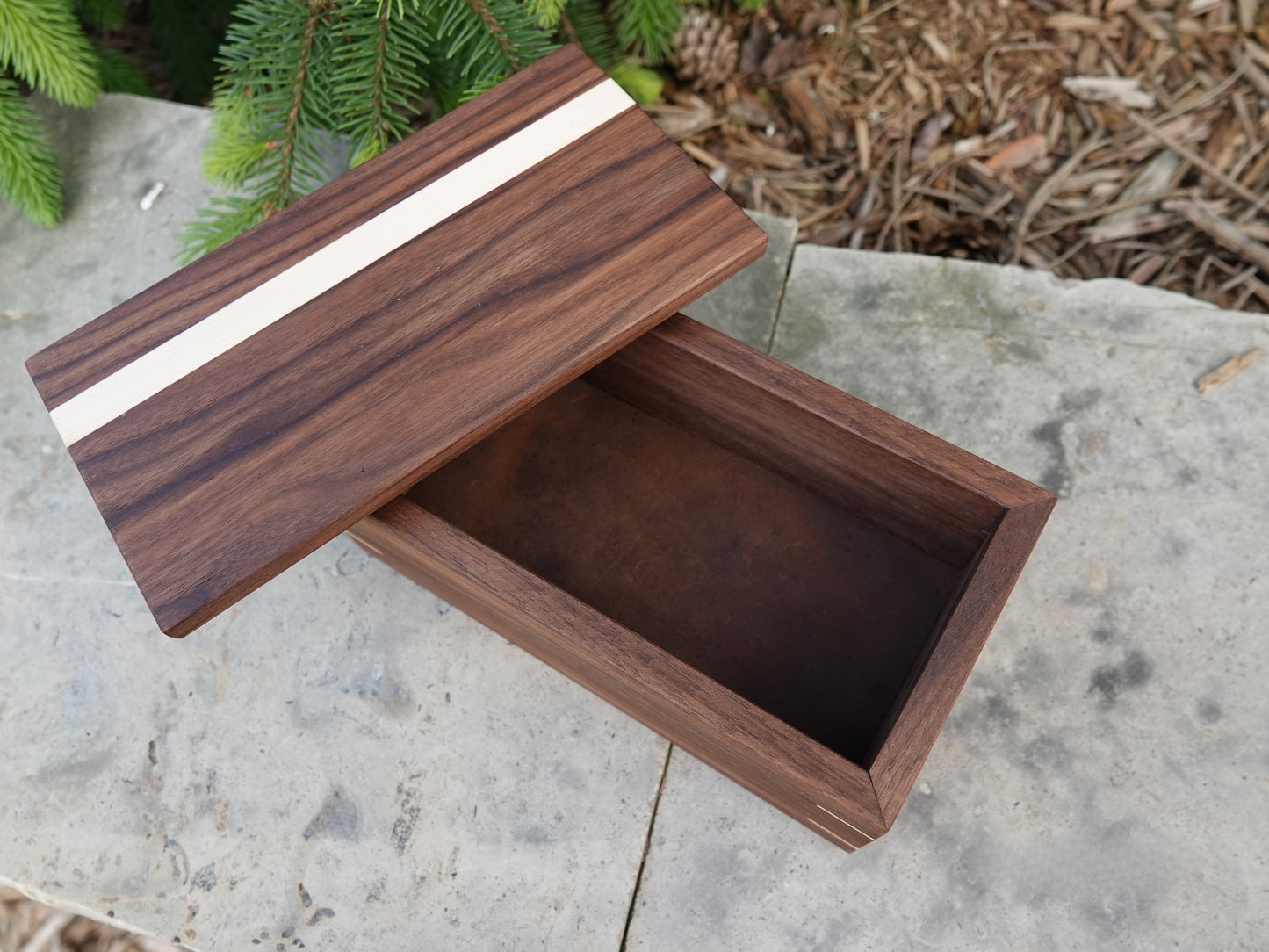 Absolute charming box from Mike Walker at Walker Woodworking in Maine