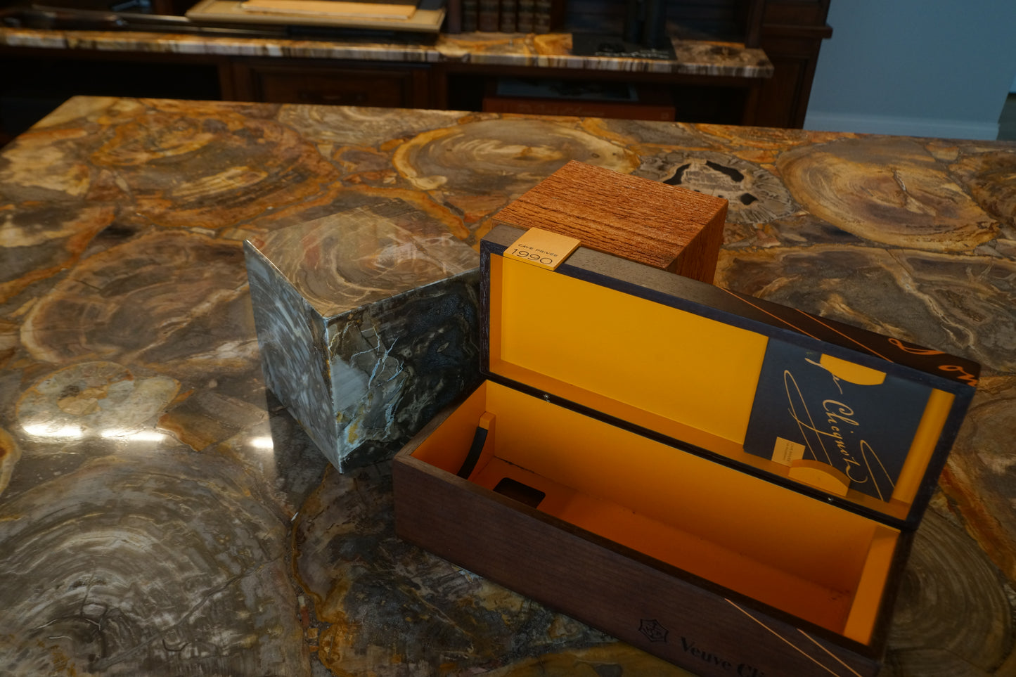 Beautiful 1990 Vintage Veuve Clicquot Champagne Box