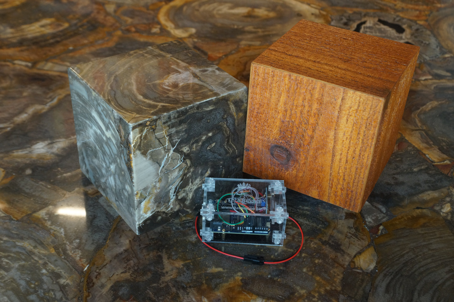 LuxSense FlameWatch – Your Discreet Fireplace Companion