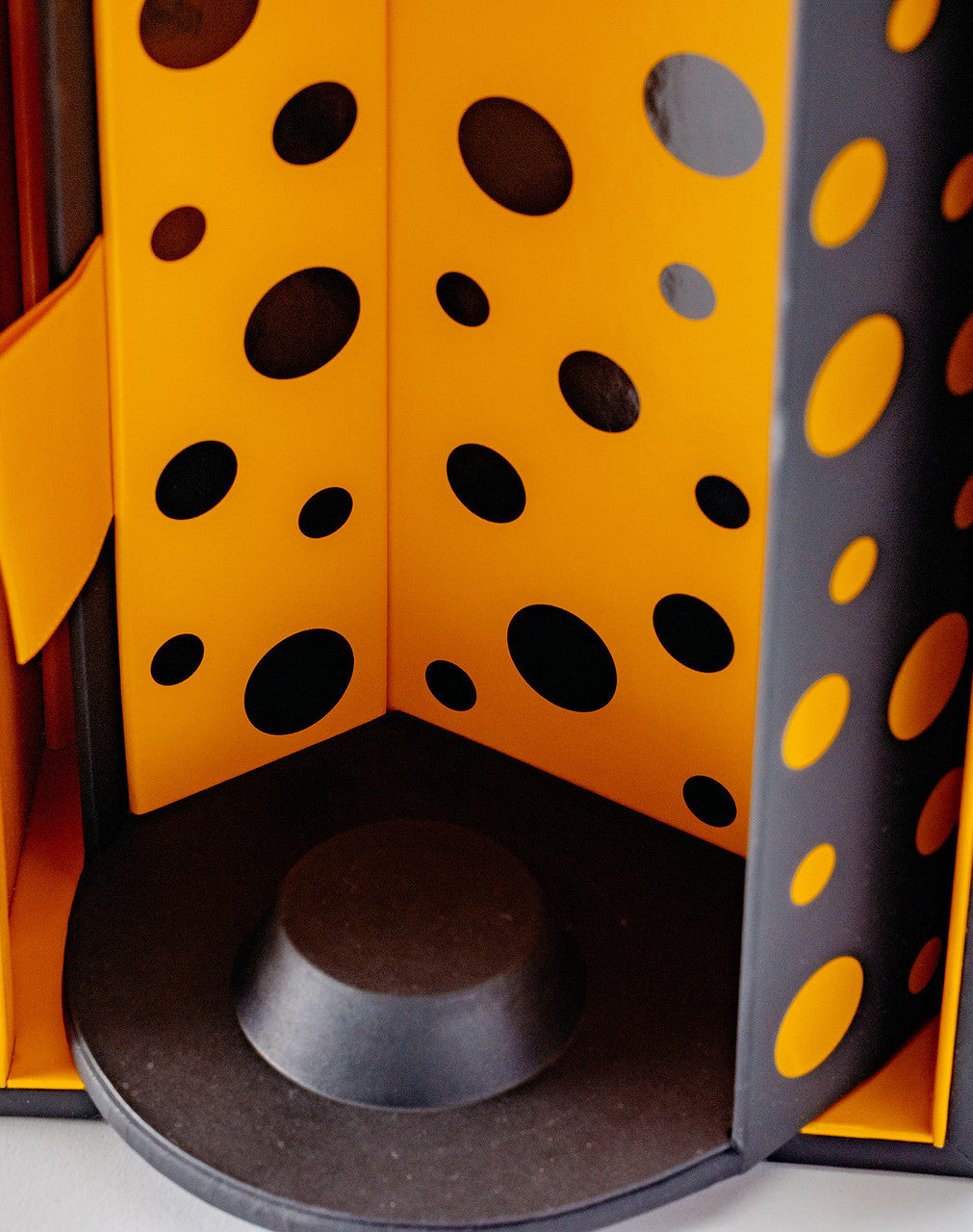 Veuve Clicquot La Grande Dame Yayoi Kusama Display Box