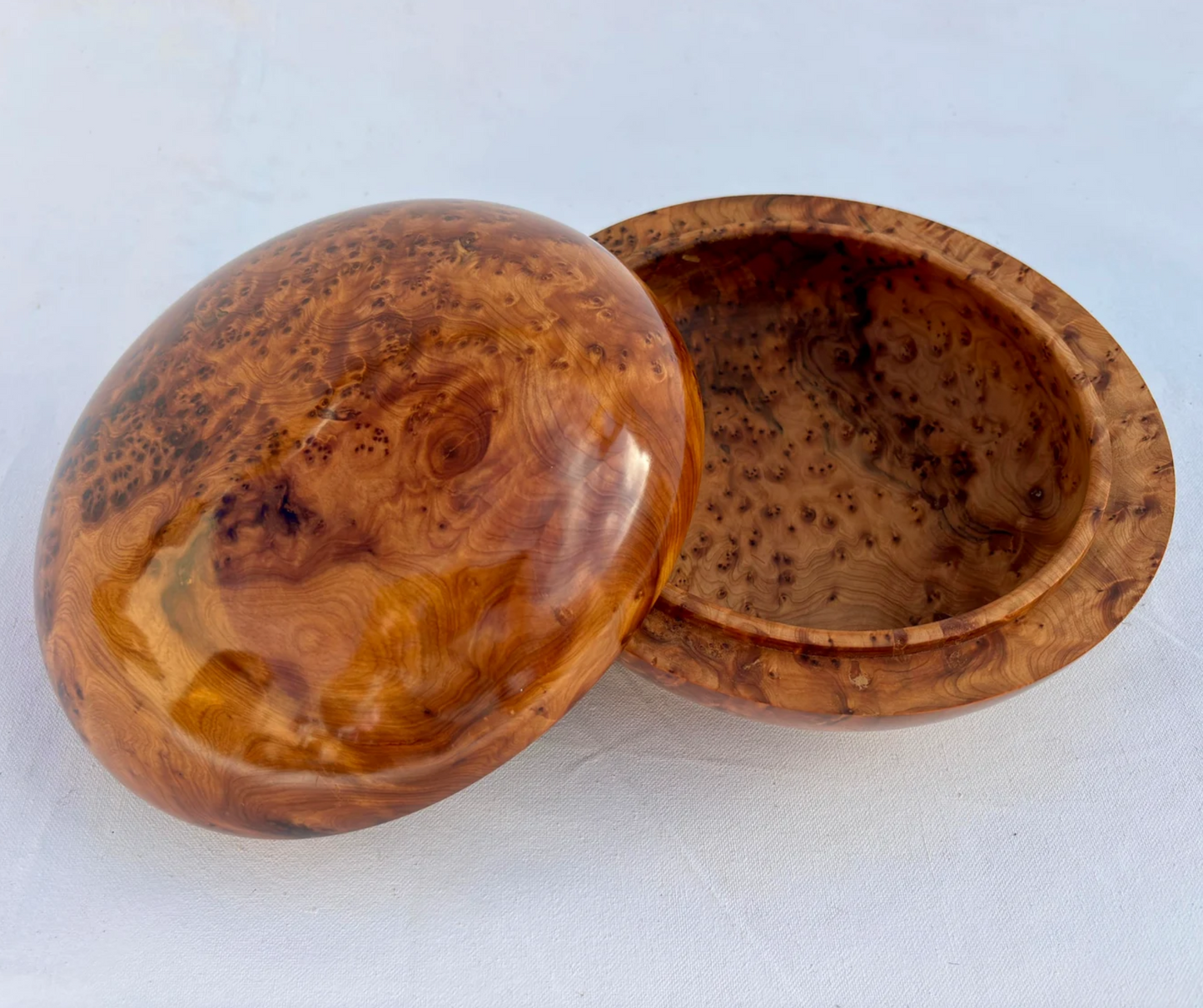 Large Handmade Squat Round ThuaBurl Wood Bowl & Lid