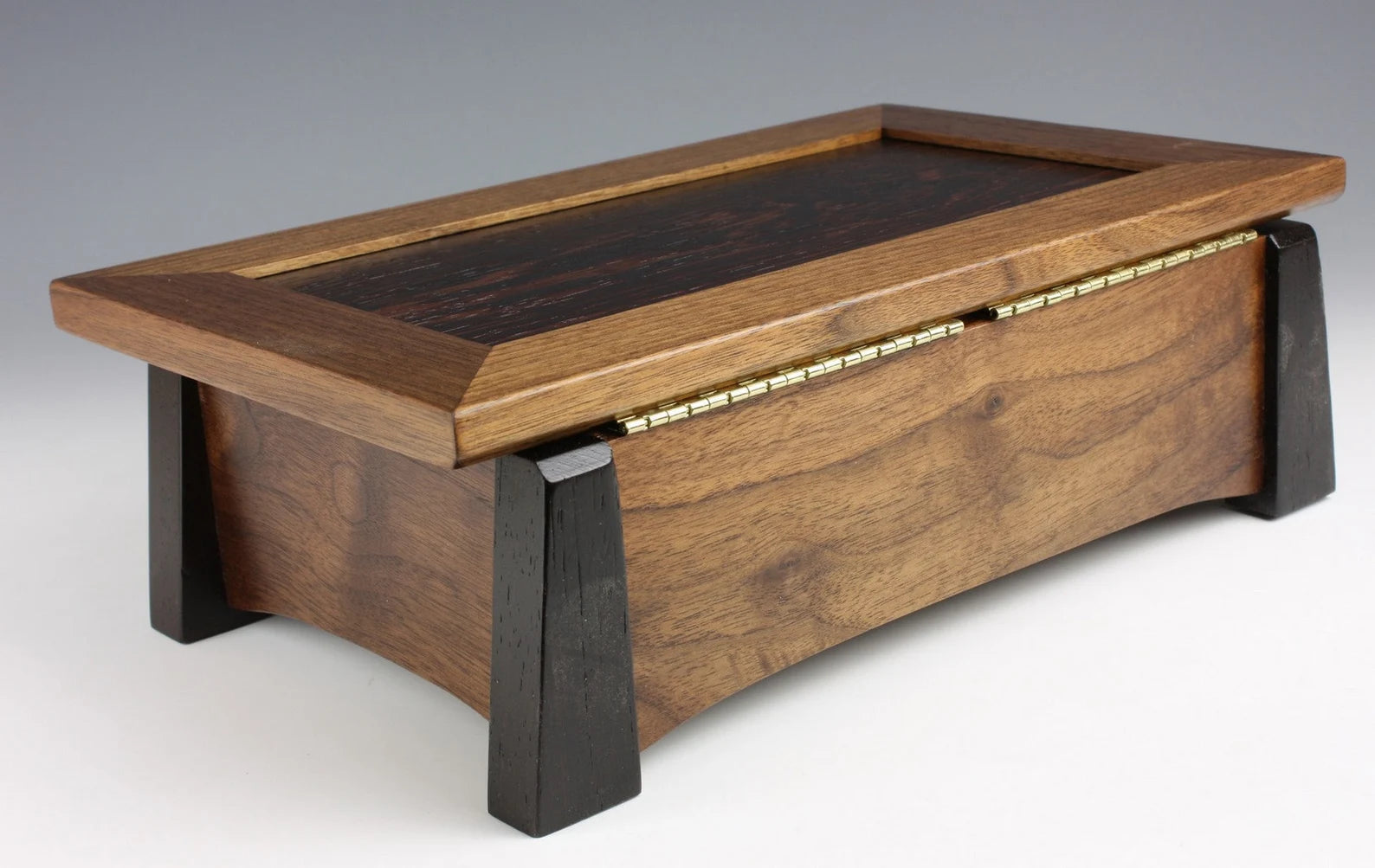 Very elegant large unique box from Dave Grabarczyk at Wooden Creations - LuxSense